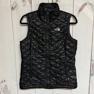 The North Face Women’s ThermoBall Vest Black Medium EUC